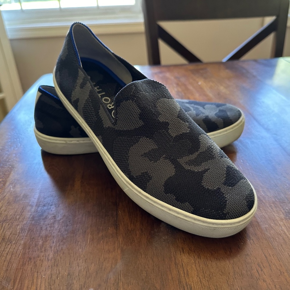 Rothy’s original slip on sneaker—Black and Gray camo Size 9